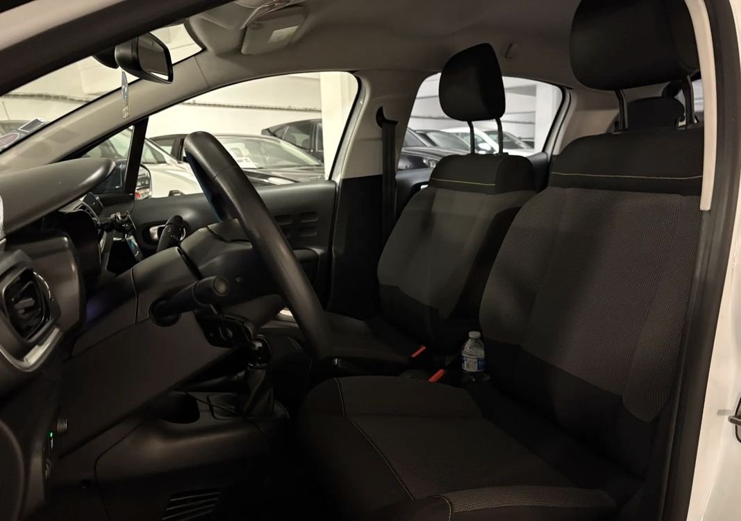 Photo véhicule vue 5