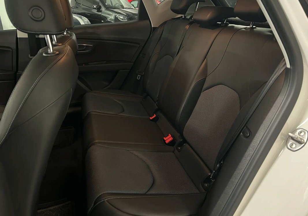 Photo véhicule vue 6