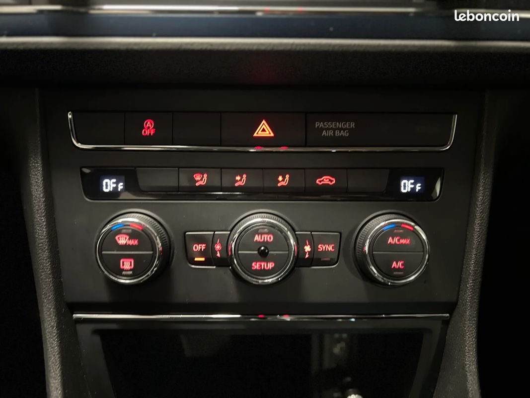 Photo véhicule vue 8